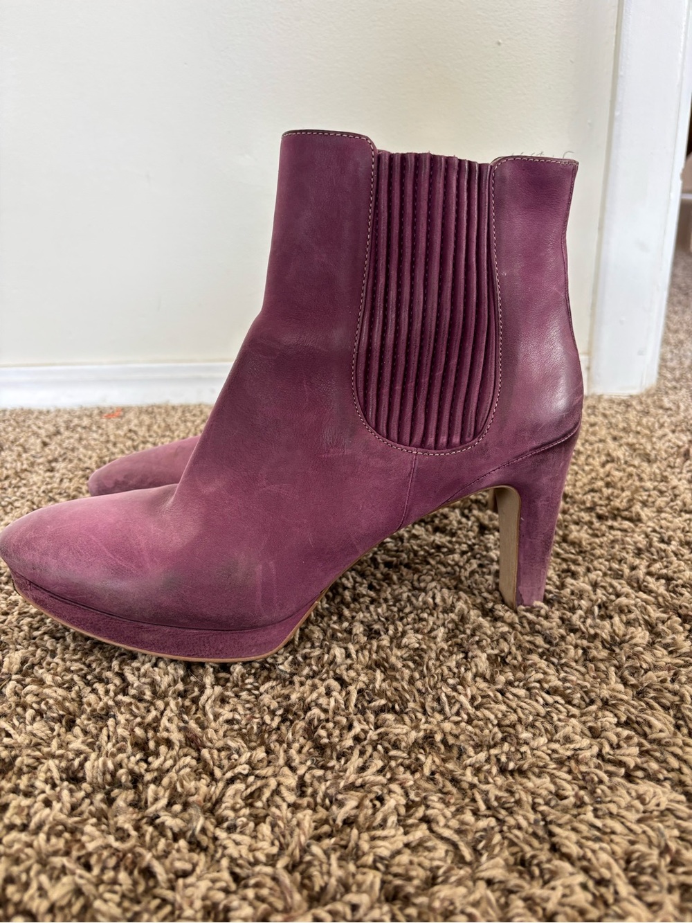 Women's Ecco Purple Suede High-Heel Ankle Boot